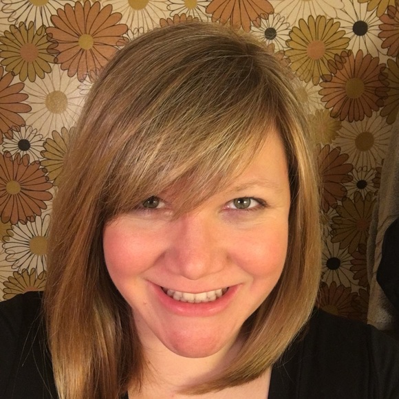 Meet your Posher, Emmy - Picture 1 of 1